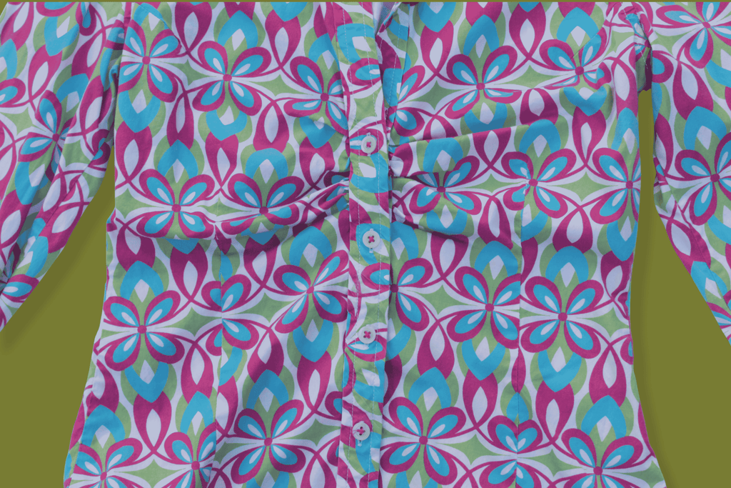 Bright Floral 70s style Fitted Button-up