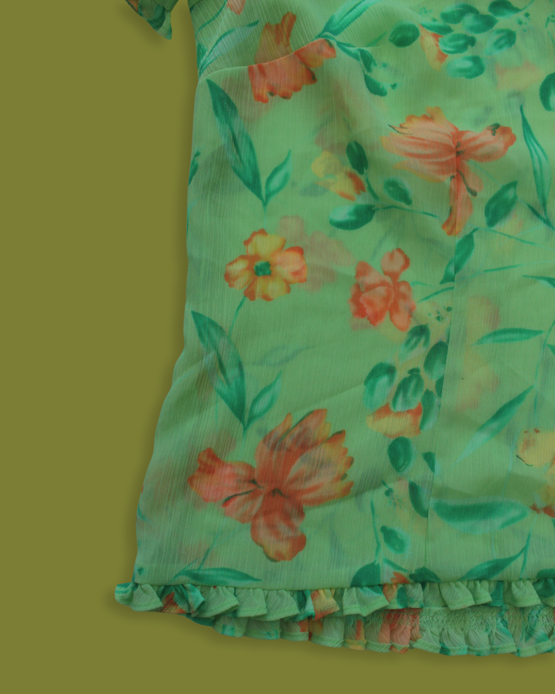 Floral Ruffle-hem Plus Button Down