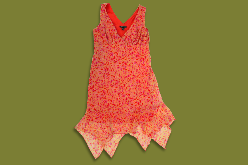 Floral Handkerchief-Hem Maxi Dress (Plus Sized)