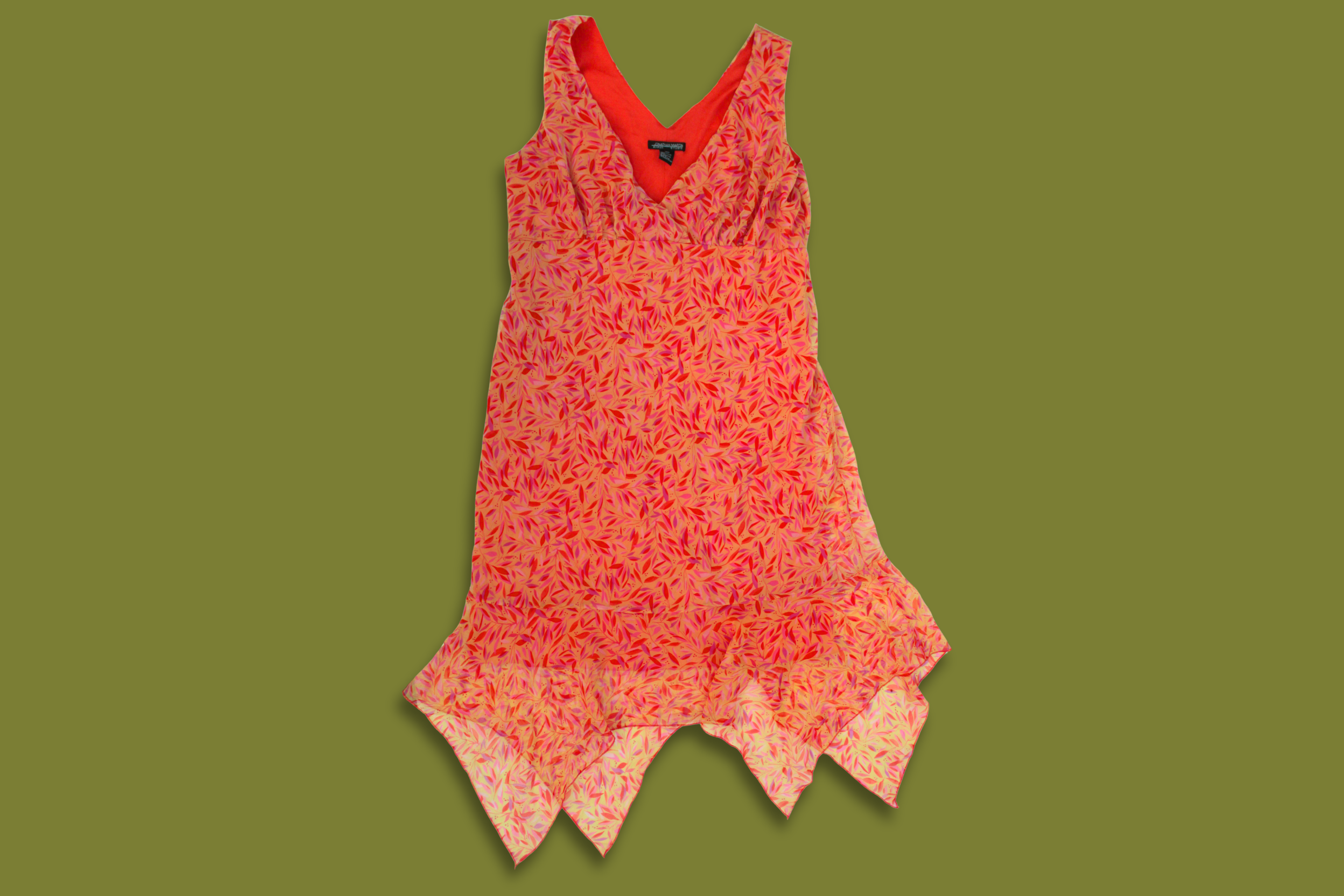 Floral Handkerchief-Hem Maxi Dress (Plus Sized)