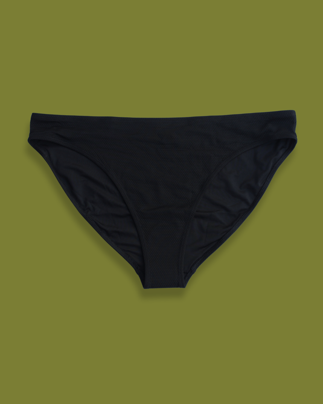 Scalloped Mid-rise Bikini Bottoms (Plus-sized)