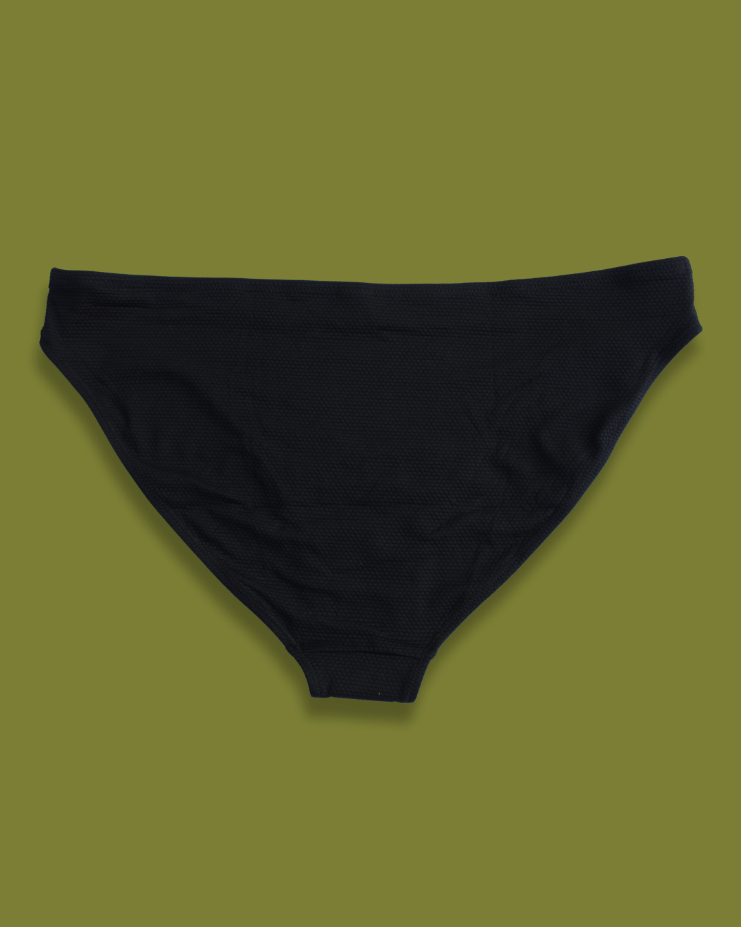 Scalloped Mid-rise Bikini Bottoms (Plus-sized)